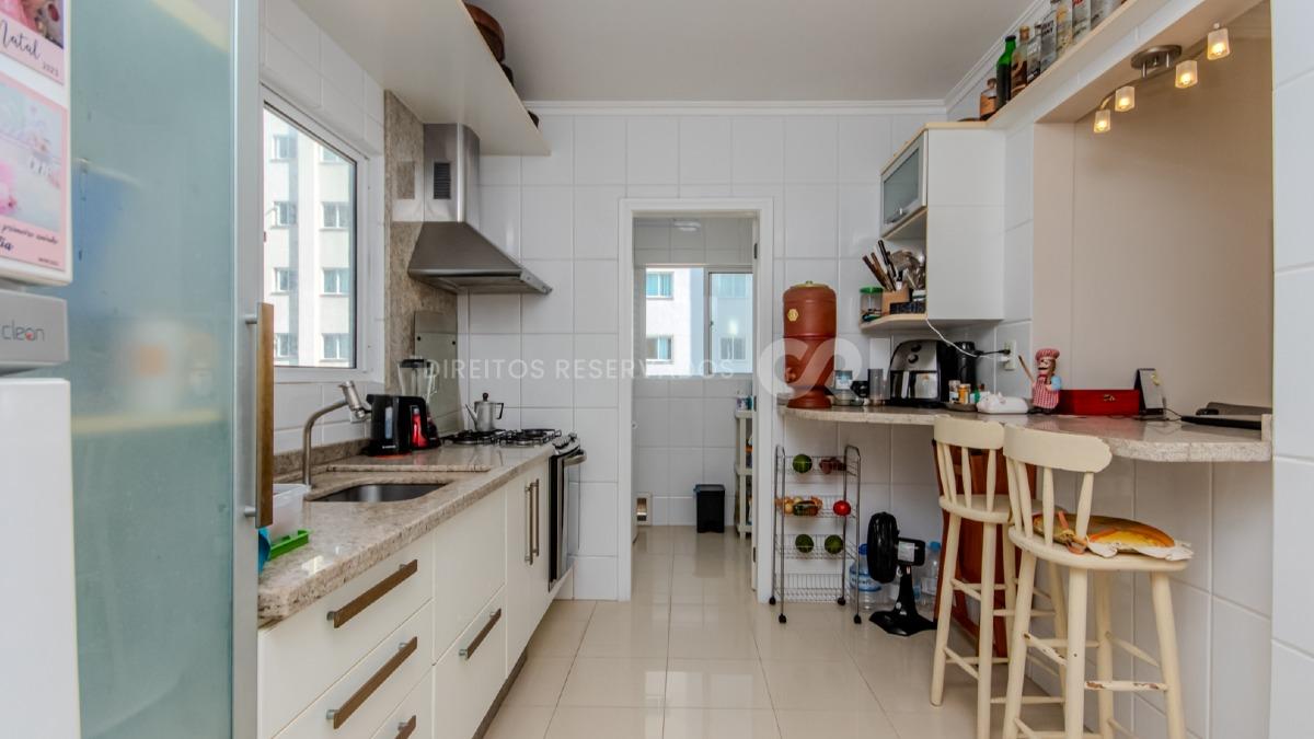 Apartamento Mobiliado com 2 Quartos no Moradas do Bosque, Centro de Balneário Camboriú