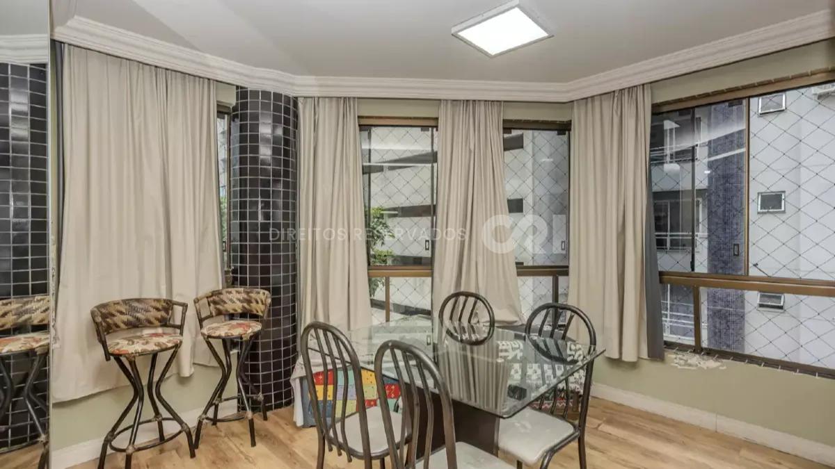 Apartamento com 3 Quartos no Edifício Ouro Preto, Centro de Balneário Camboriú