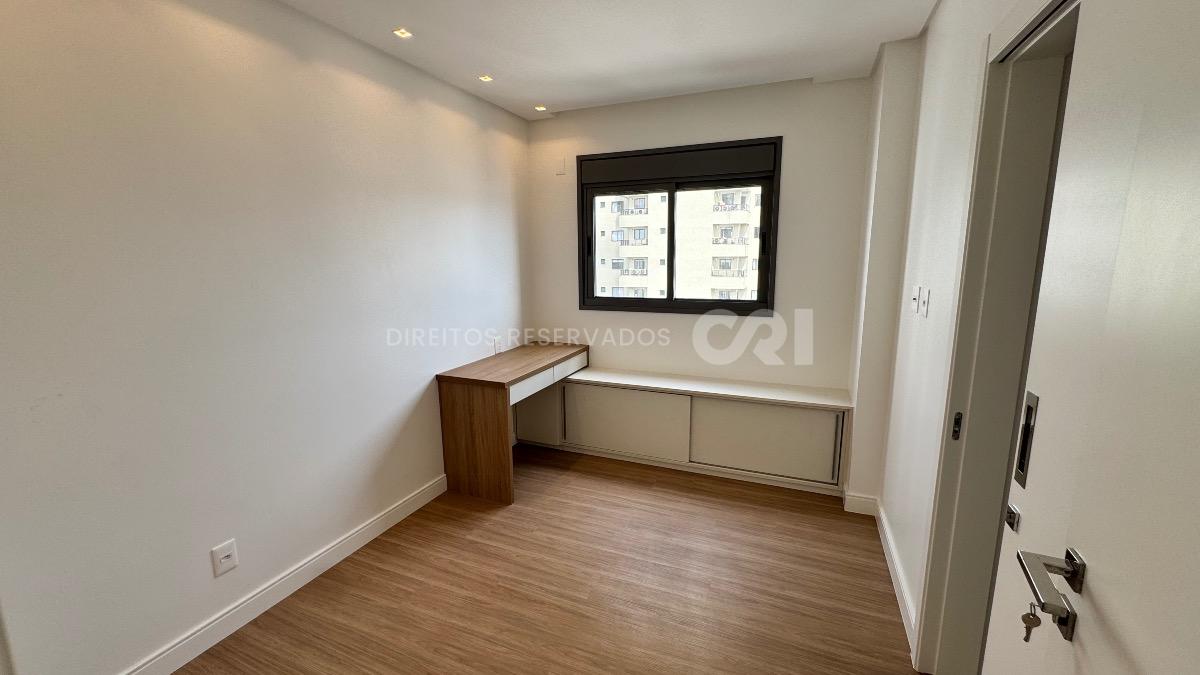 Apartamento com 4 Quartos no Home Square, Centro de Balneário Camboriú