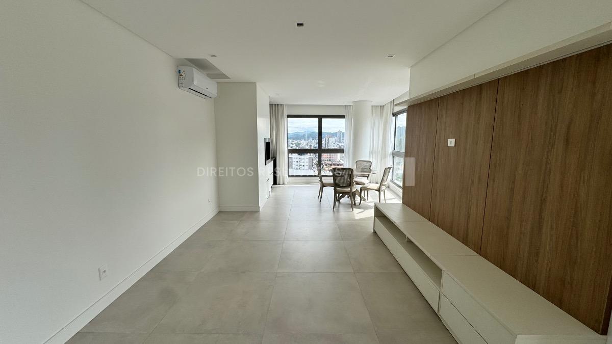 Apartamento com 4 Quartos no Home Square, Centro de Balneário Camboriú