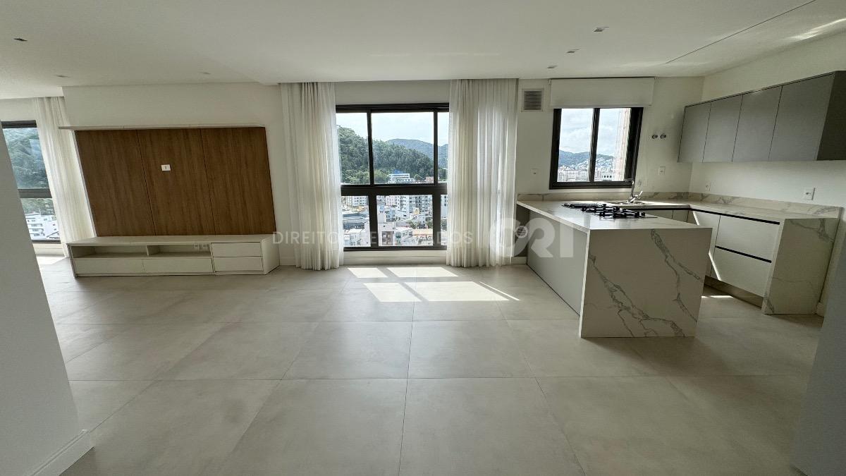 Apartamento com 4 Quartos no Home Square, Centro de Balneário Camboriú