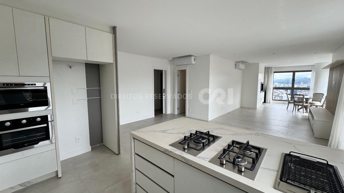 Apartamento com 4 Quartos no Home Square, Centro de Balneário Camboriú