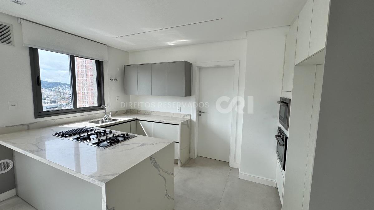 Apartamento com 4 Quartos no Home Square, Centro de Balneário Camboriú
