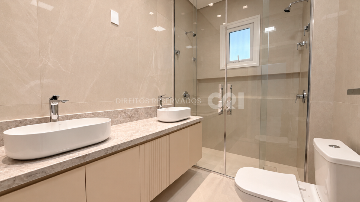 Apartamento Mobiliado com 3 Suítes no Brava Aikon na Praia Brava em Itajaí
