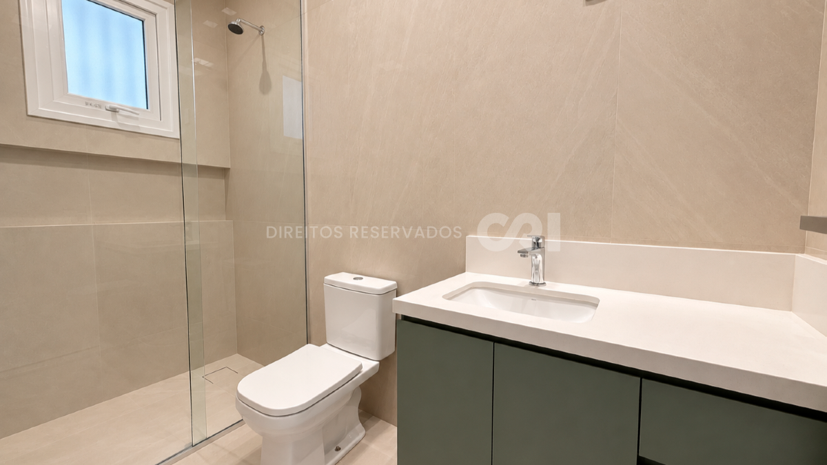 Apartamento Mobiliado com 3 Suítes no Brava Aikon na Praia Brava em Itajaí