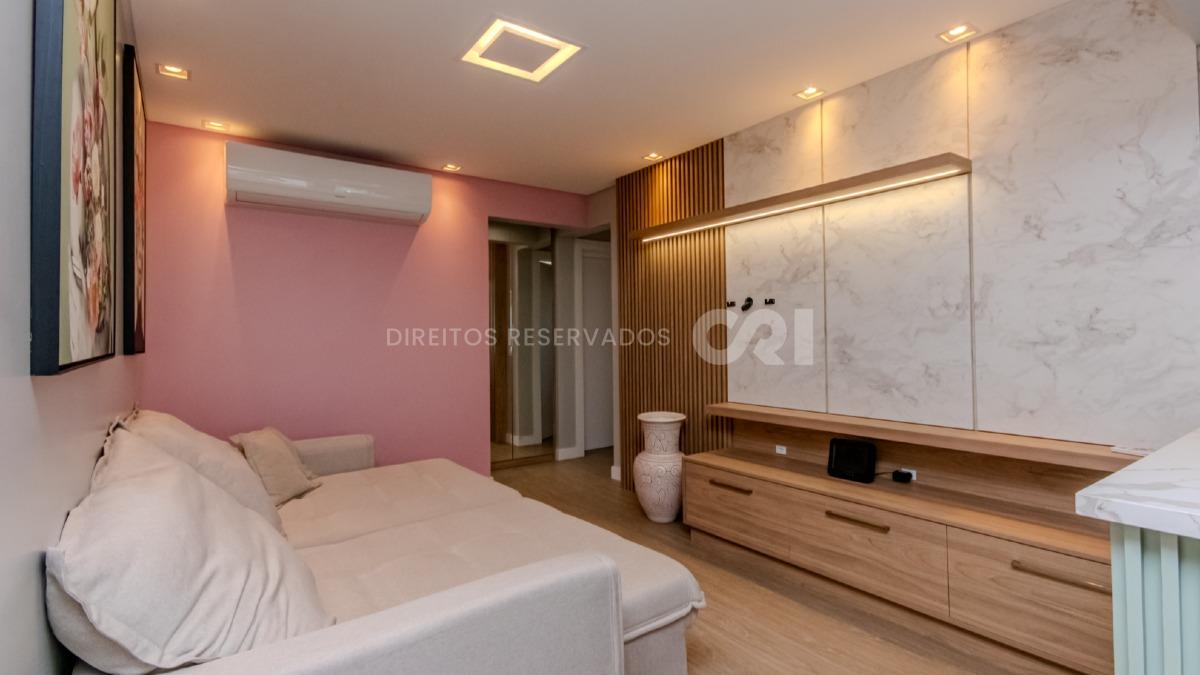 Apartamento com 2 Dormitórios no Edifício Le Blanc, Pioneiros, Balneário Camboriú