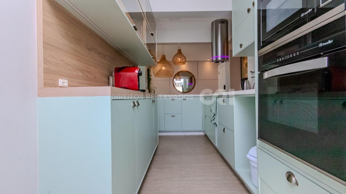 Apartamento com 2 Dormitórios no Edifício Le Blanc, Pioneiros, Balneário Camboriú