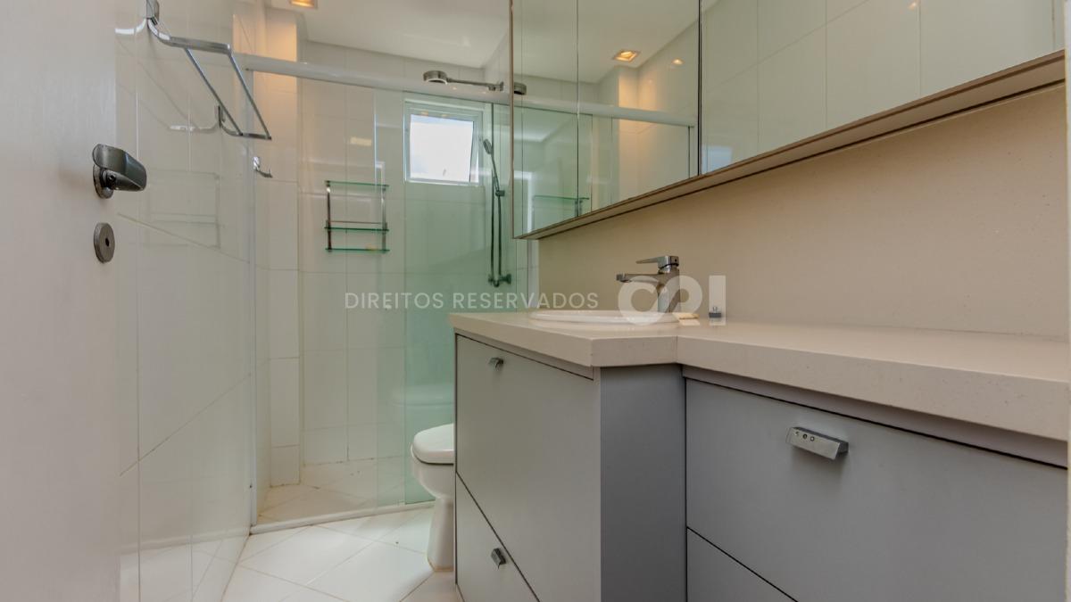 Apartamento com 2 Dormitórios no Edifício Le Blanc, Pioneiros, Balneário Camboriú