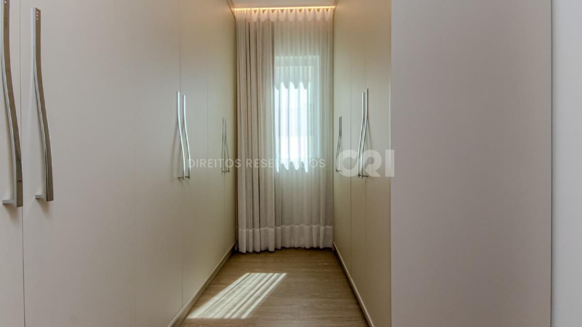 Apartamento com 2 Dormitórios no Edifício Le Blanc, Pioneiros, Balneário Camboriú
