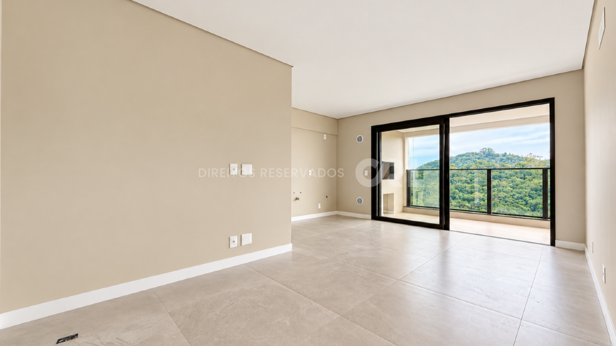 Apartamento com 2 Suítes no Torres da Brava Sirena na Praia Brava em Itajaí