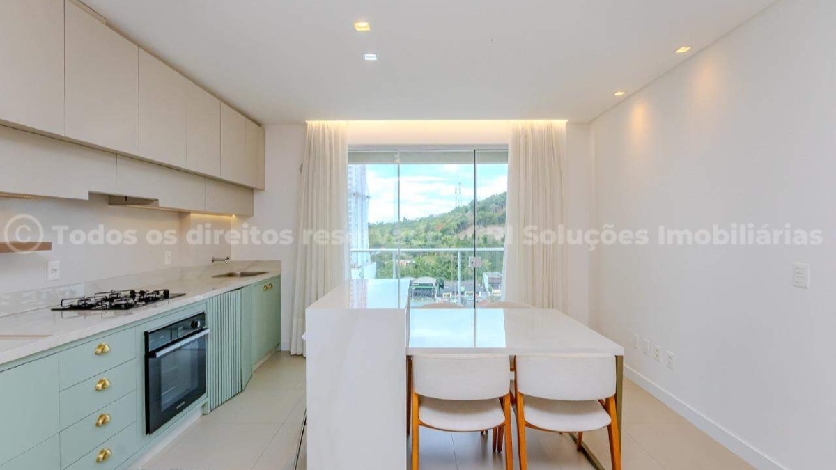 Apartamento com 2 Dormitórios no edifício Brava Hill na Praia Brava em Itajaí