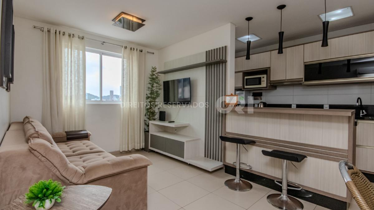 Apartamento Mobiliado com 2 Quartos no Residencial Varekai, Nações, Balneário Camboriú