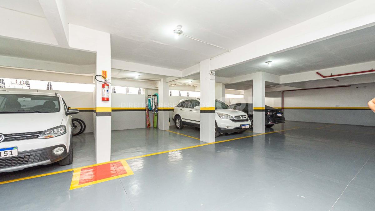 Apartamento Mobiliado com 2 Dormitórios no Edifício Michigan, Barra Norte, Balneário Camboriú