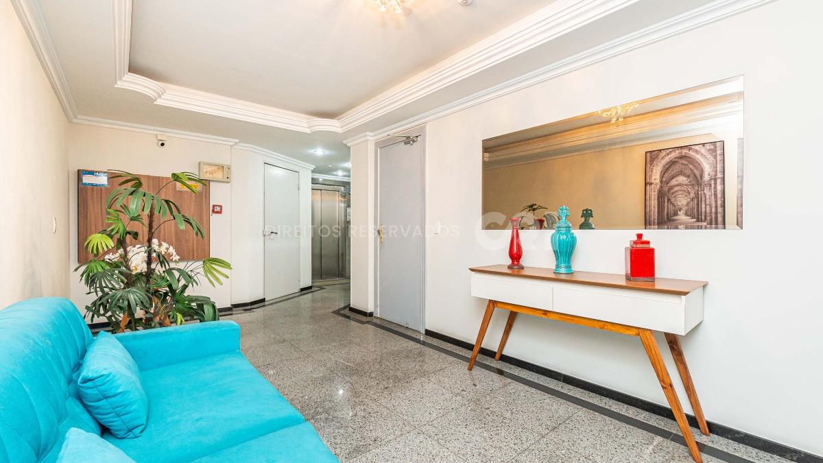 Apartamento Mobiliado com 2 Dormitórios no Edifício Michigan, Barra Norte, Balneário Camboriú