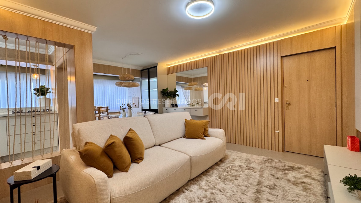 Apartamento Mobiliado com 3 Quartos no Edifício Costa do Sol, Centro de Balneário Camboriú