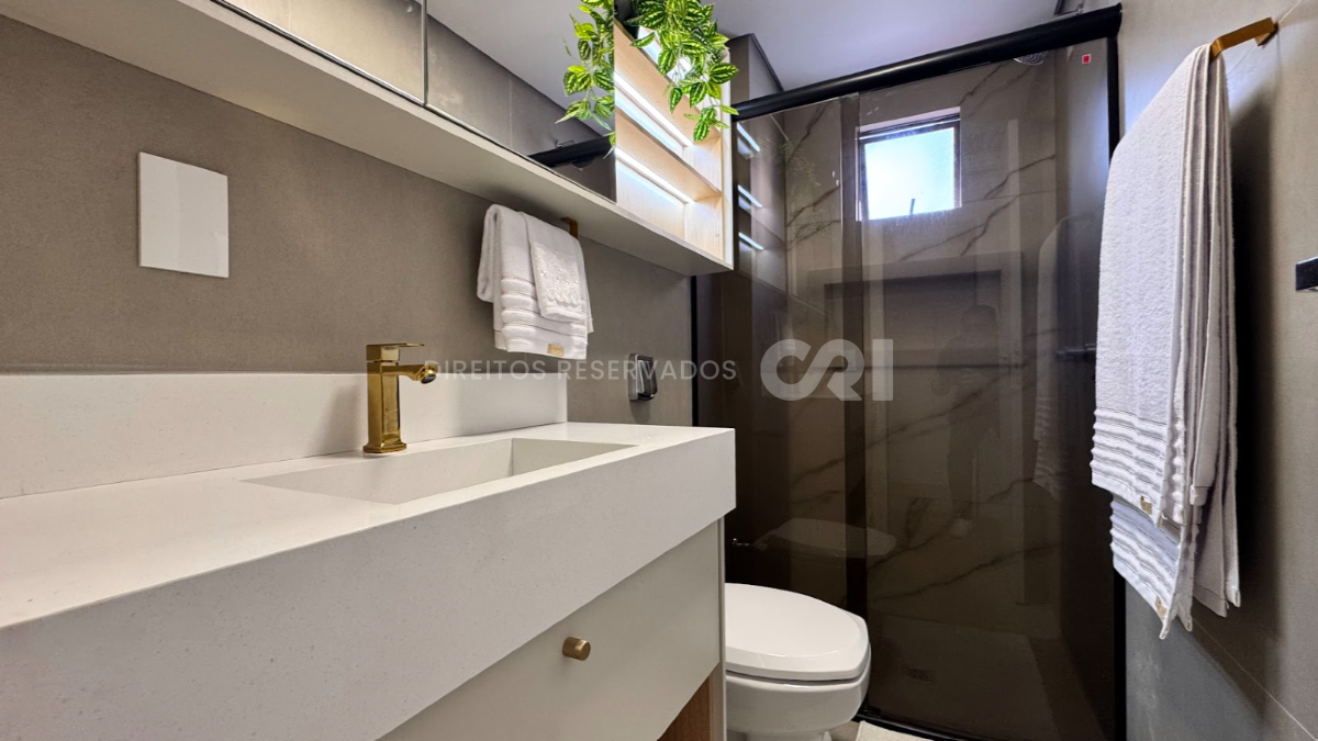 Apartamento Mobiliado com 3 Quartos no Edifício Costa do Sol, Centro de Balneário Camboriú