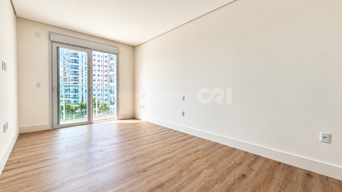 Apartamento com 4 Suítes no Brava Beach Reserva Figueira na Praia Brava em Itajaí