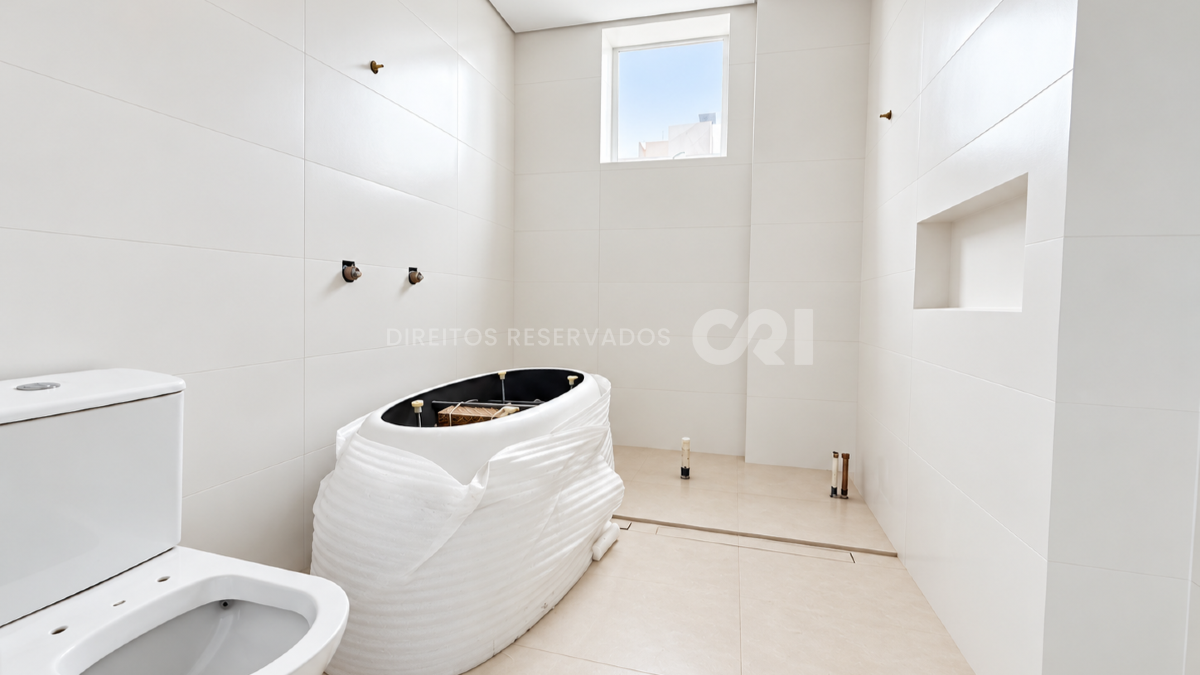 Apartamento com 4 Suítes no Brava Beach Reserva Figueira na Praia Brava em Itajaí