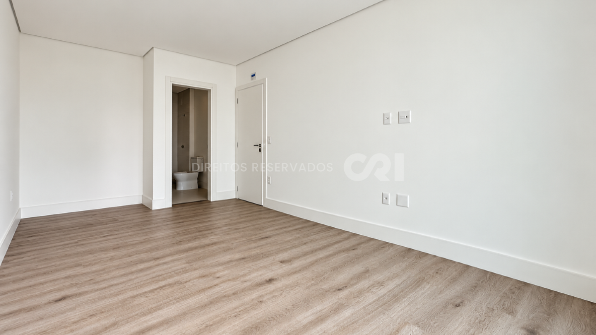 Apartamento com 4 Suítes no Brava Beach Reserva Figueira na Praia Brava em Itajaí