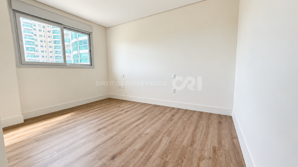 Apartamento com 4 Suítes no Brava Beach Reserva Figueira na Praia Brava em Itajaí