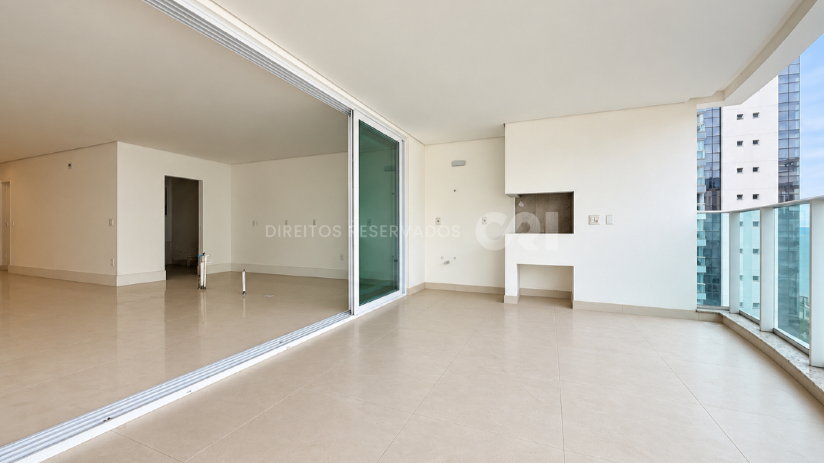 Apartamento com 4 Suítes no Brava Beach Reserva Figueira na Praia Brava em Itajaí