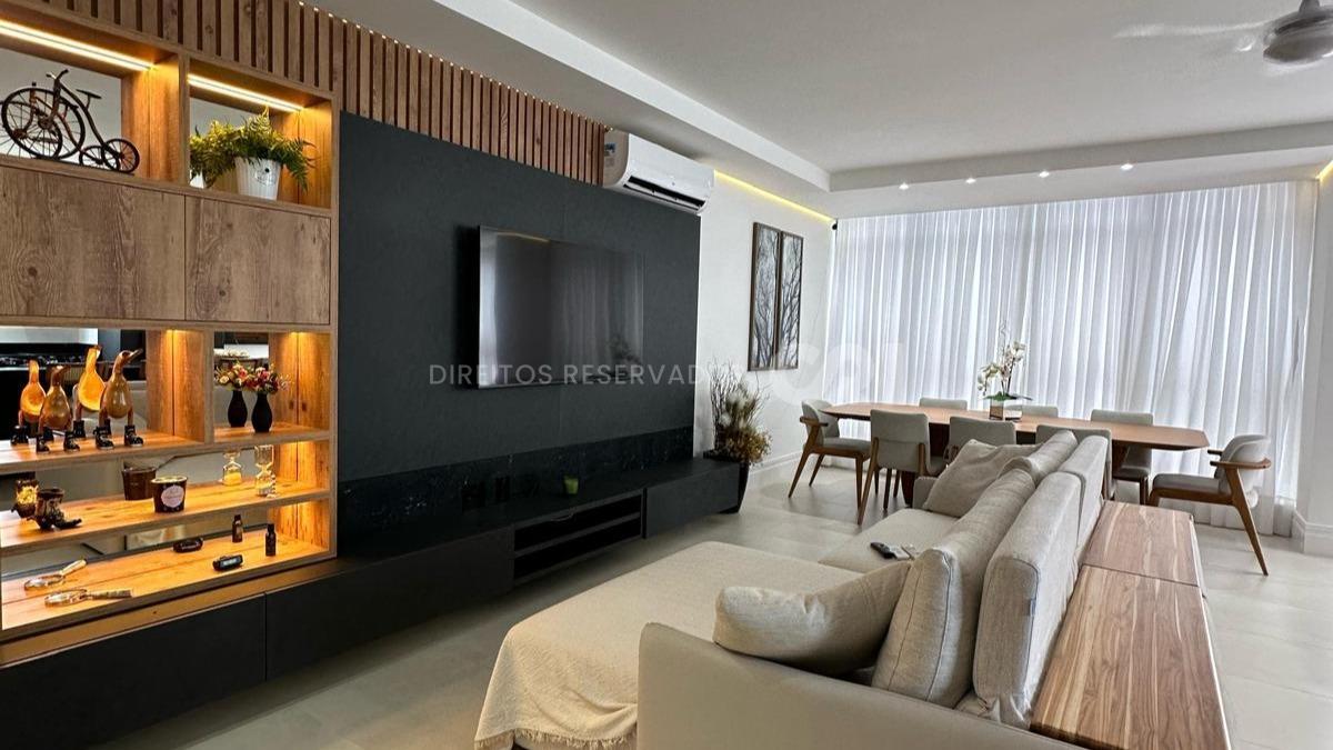 Apartamento com 3 Suítes no Marina View Residence no Canto da Praia em Itapema