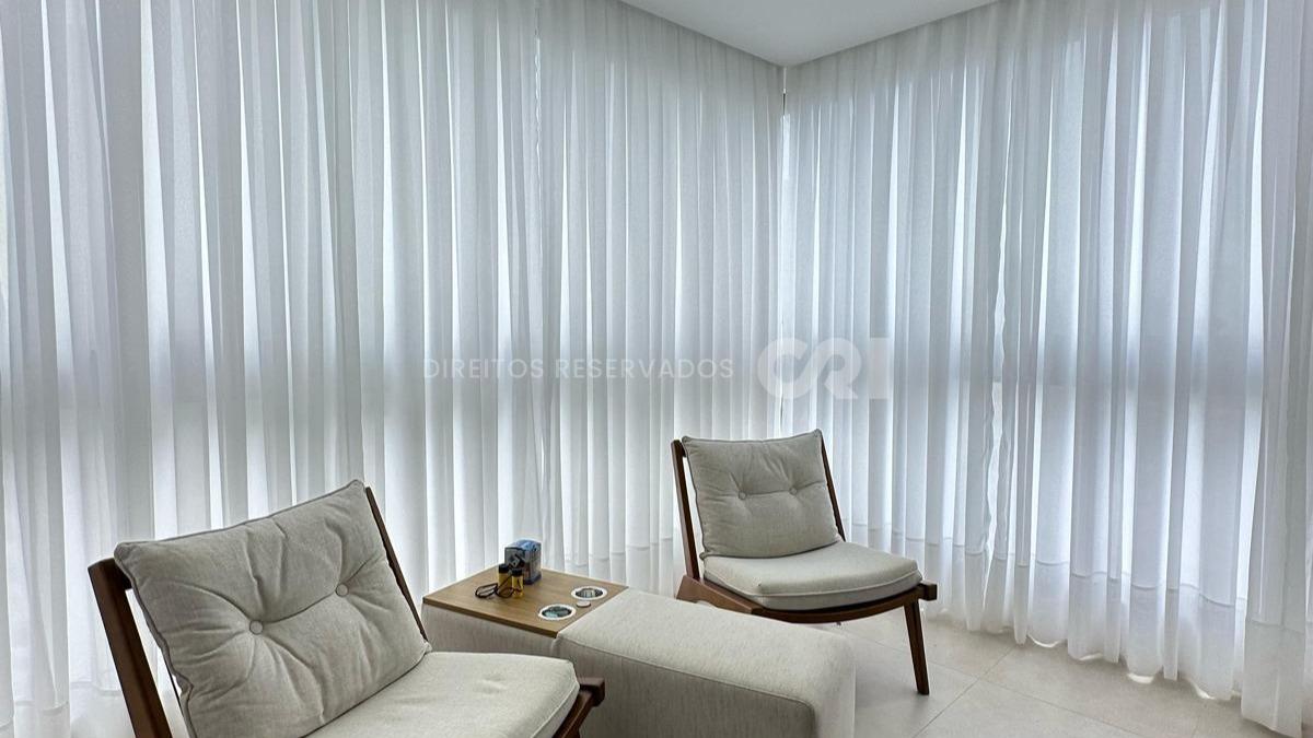 Apartamento com 3 Suítes no Marina View Residence no Canto da Praia em Itapema