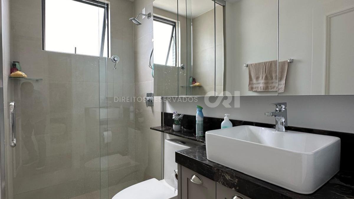 Apartamento com 3 Suítes no Marina View Residence no Canto da Praia em Itapema