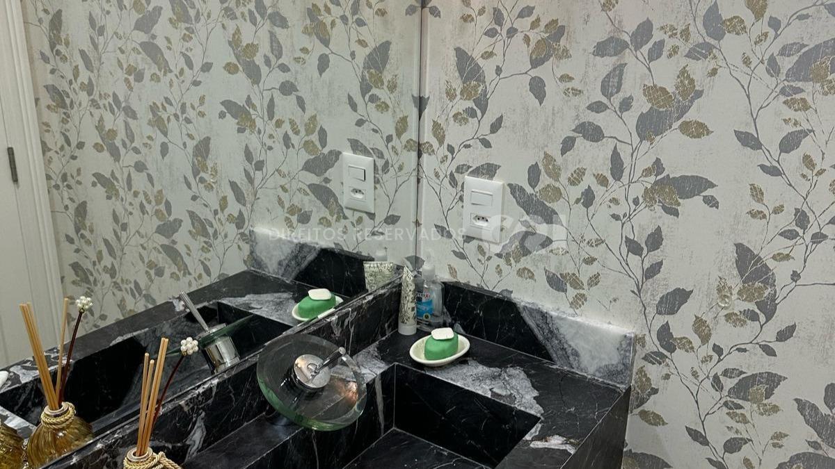 Apartamento com 3 Suítes no Marina View Residence no Canto da Praia em Itapema
