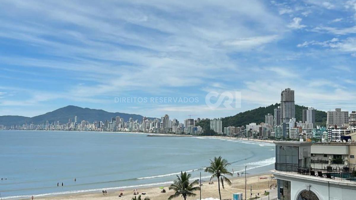 Apartamento com 3 Suítes no Marina View Residence no Canto da Praia em Itapema