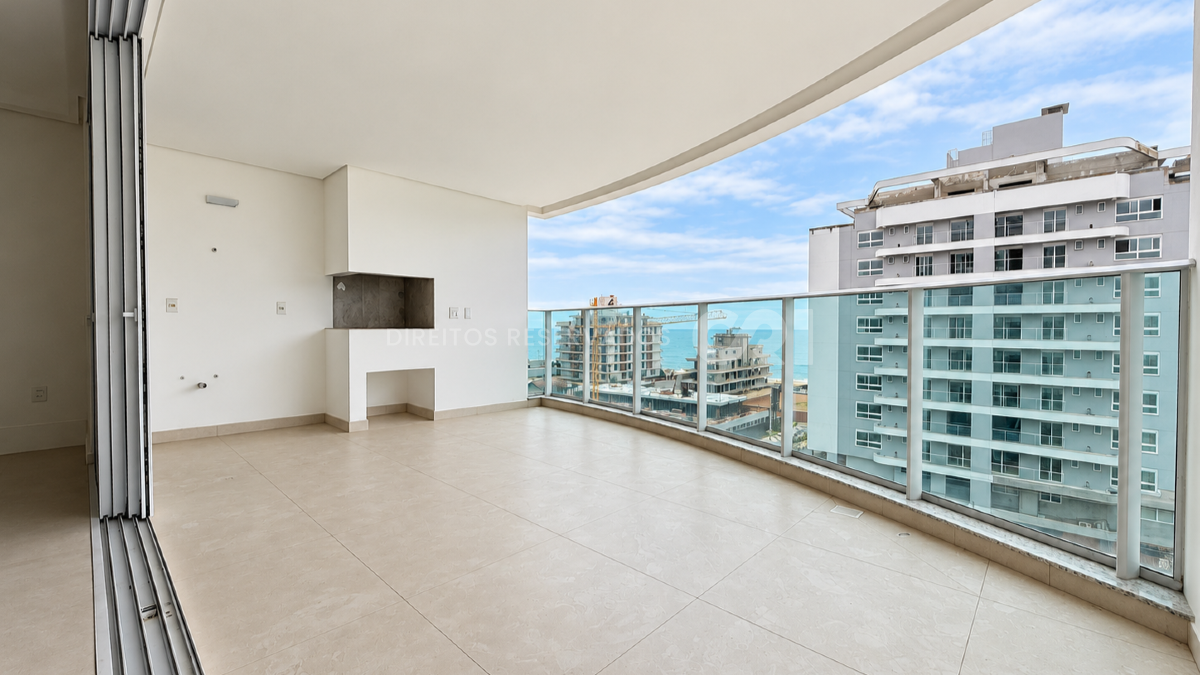 Apartamento com 4 Suítes no Brava Beach Reserva Figueira na Praia Brava em Itajaí