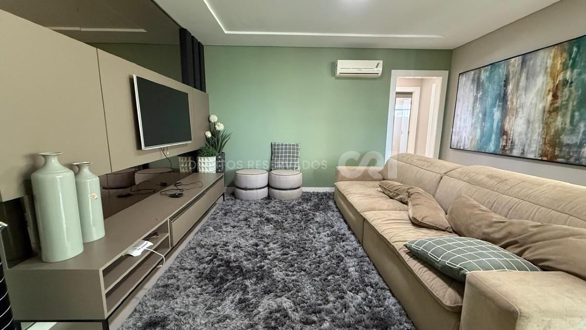 Apartamento com 3 Suítes no Edifício Lumiére no Centro de Balneário Camboriú