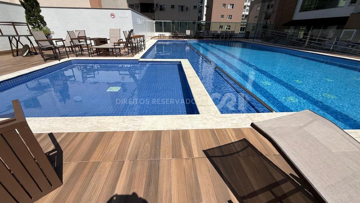 Apartamento com 3 Suítes no Edifício Lumiére no Centro de Balneário Camboriú