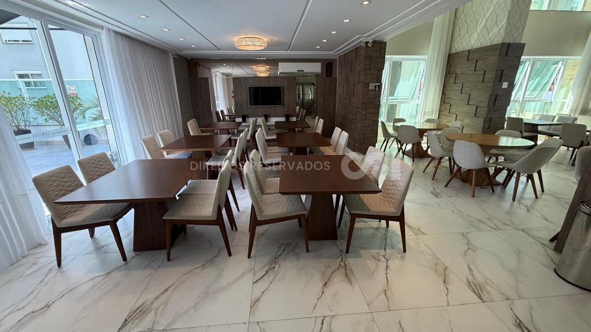 Apartamento com 3 Suítes no Edifício Lumiére no Centro de Balneário Camboriú