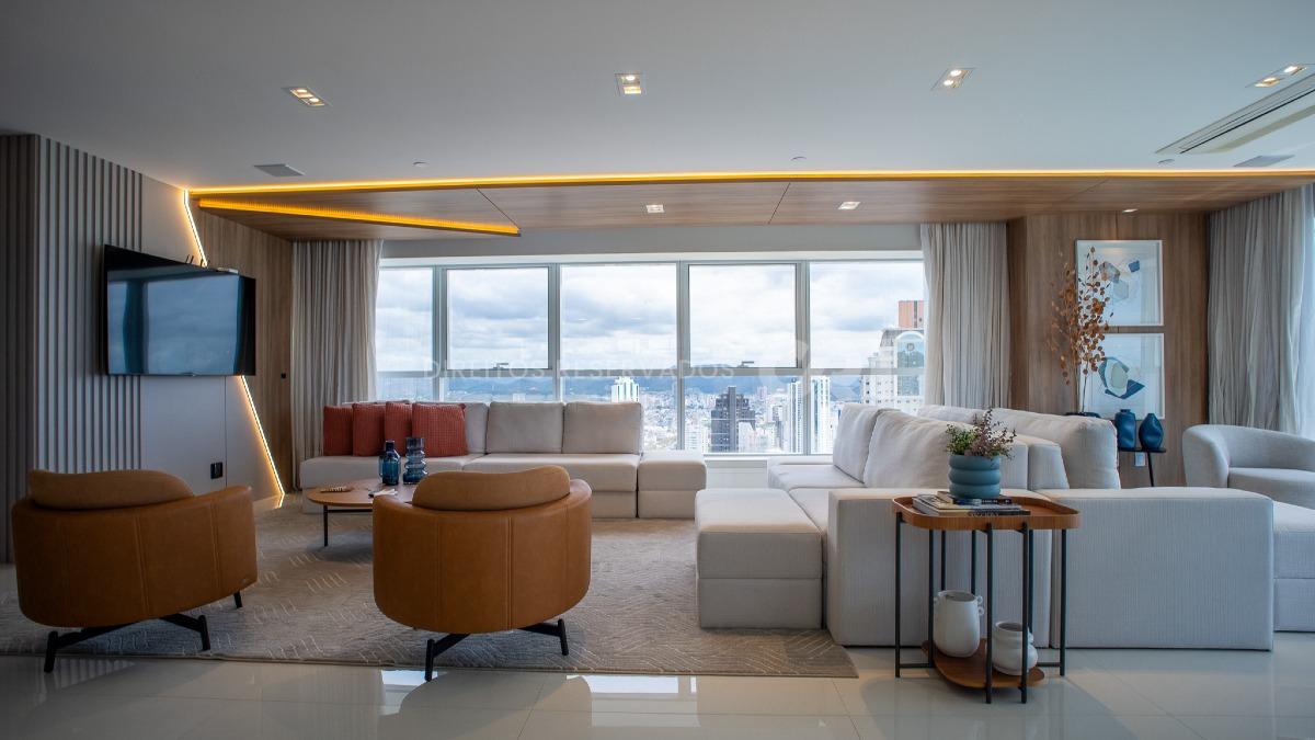 Apartamento com 4 suítes no Epic Tower na Barra Sul de Balneário Camboriú
