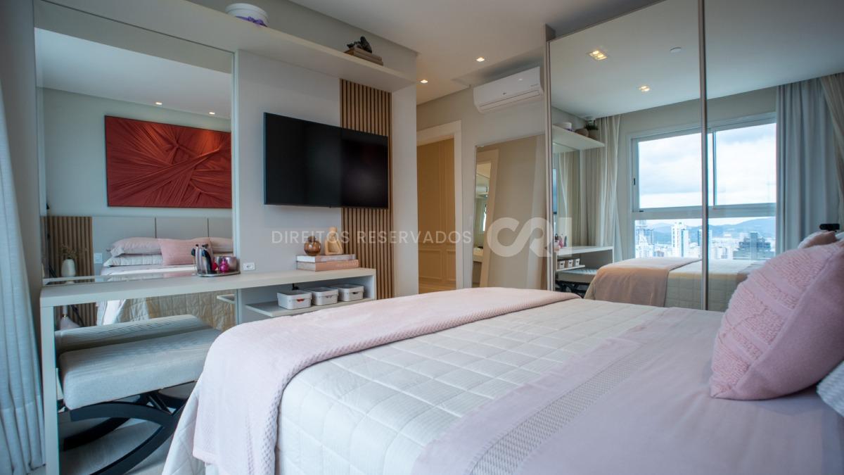 Apartamento com 4 suítes no Epic Tower na Barra Sul de Balneário Camboriú