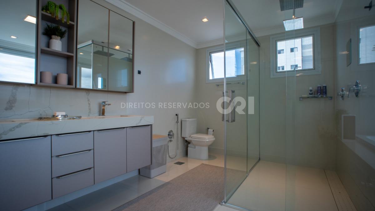 Apartamento com 4 suítes no Epic Tower na Barra Sul de Balneário Camboriú