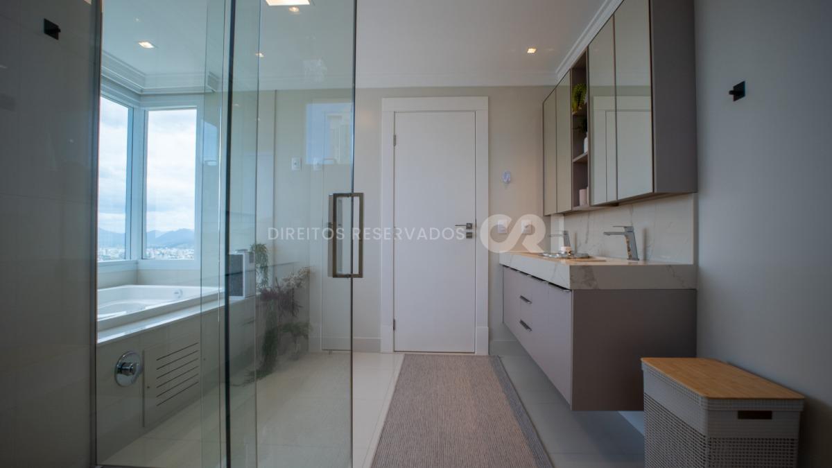 Apartamento com 4 suítes no Epic Tower na Barra Sul de Balneário Camboriú