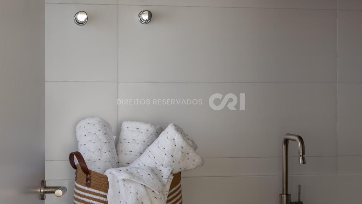 Apartamento Decorado com 4 Suítes no Timeless, Centro de Balneário Camboriú