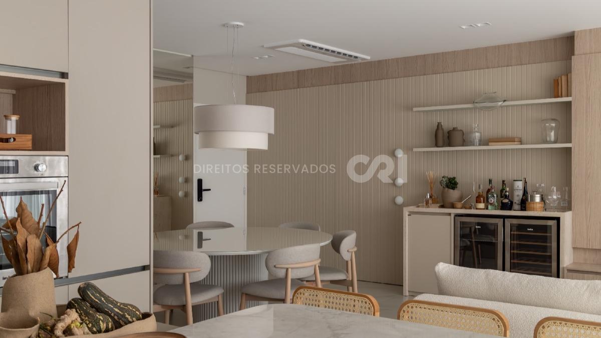 Apartamento Decorado com 4 Suítes no Timeless, Centro de Balneário Camboriú