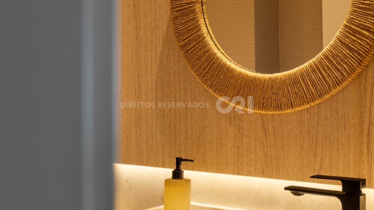 Apartamento Decorado com 4 Suítes no Timeless, Centro de Balneário Camboriú