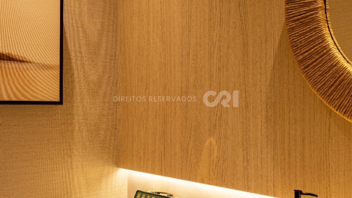 Apartamento Decorado com 4 Suítes no Timeless, Centro de Balneário Camboriú