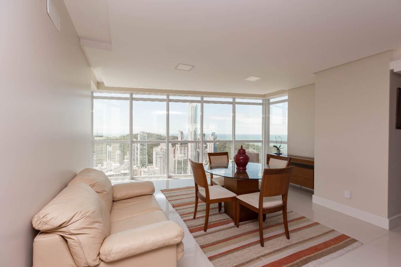 Foto do imóvel Apartamento no Alameda Jardins em Balneário Camboriú – 228m², 4 suítes e lazer completo
