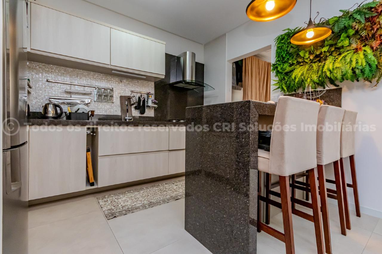 Foto do imóvel Apartamento à venda com 3 suítes e 2 vagas de garagem no Edifício Farol Ilha da Paz no centro de Balneário Camboriú