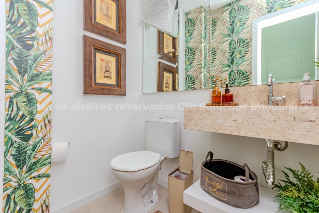 Foto do imóvel Apartamento à venda com 3 suítes e 2 vagas de garagem no Edifício Farol Ilha da Paz no centro de Balneário Camboriú