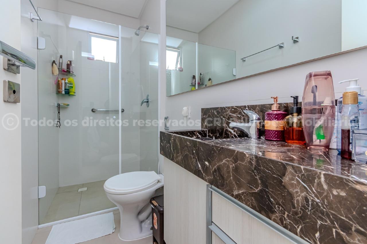Foto do imóvel Apartamento à venda com 3 suítes e 2 vagas de garagem no Edifício Farol Ilha da Paz no centro de Balneário Camboriú
