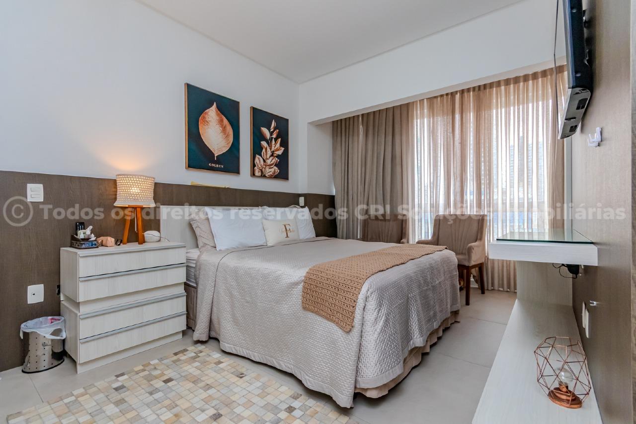 Foto do imóvel Apartamento à venda com 3 suítes e 2 vagas de garagem no Edifício Farol Ilha da Paz no centro de Balneário Camboriú