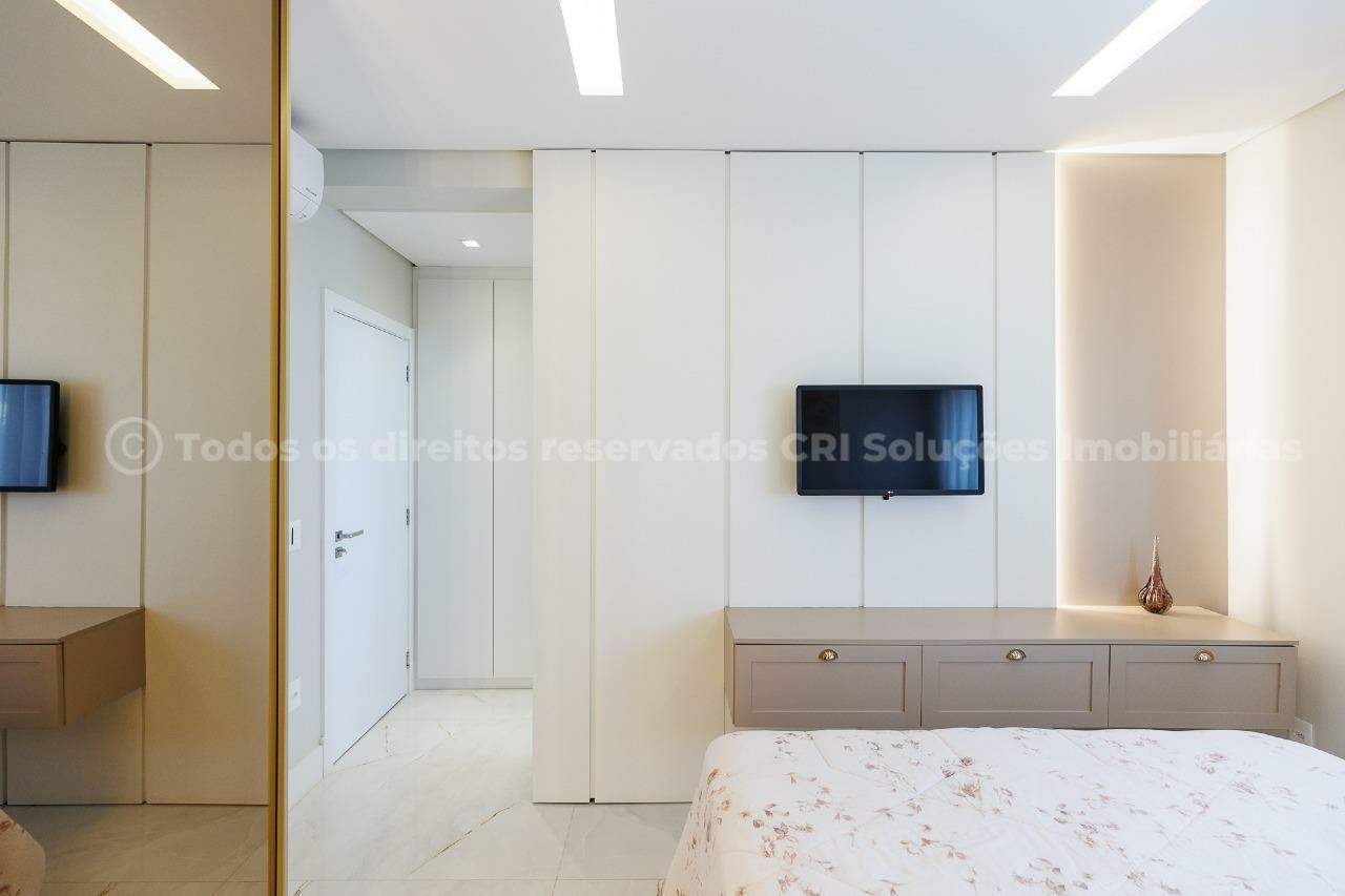 Foto do imóvel Cobertura no Edifício Brava Palace em Itajaí – 4 suítes, piscina privativa e vista para o mar