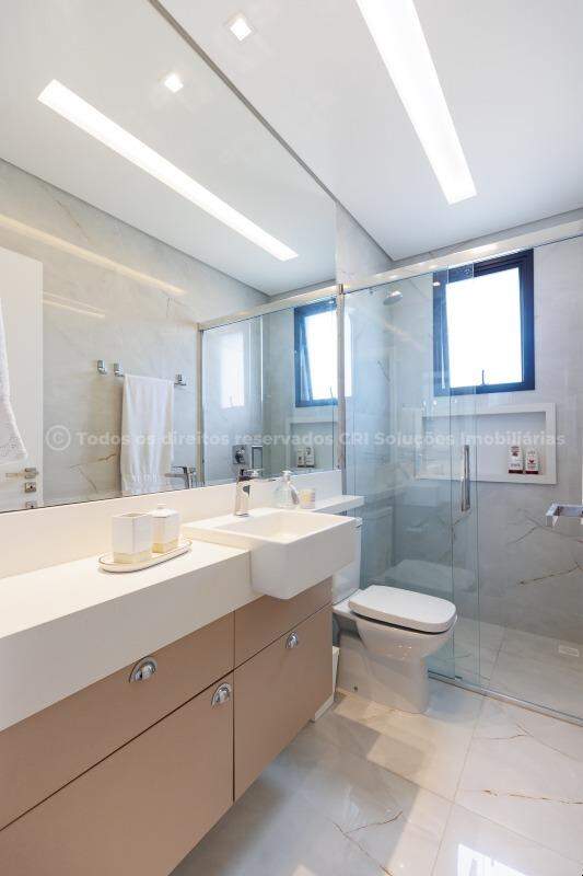 Foto do imóvel Cobertura no Edifício Brava Palace em Itajaí – 4 suítes, piscina privativa e vista para o mar