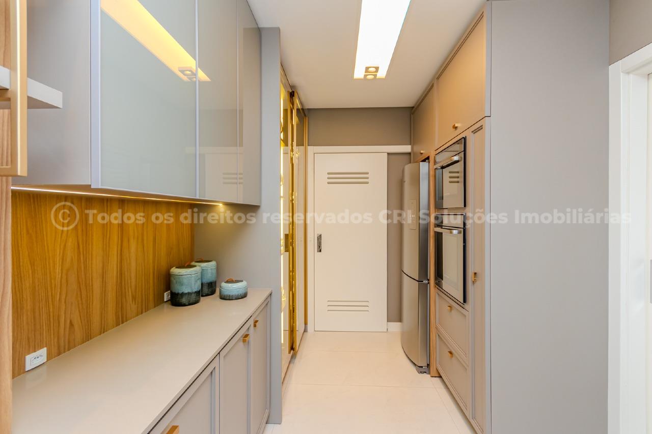 Foto do imóvel Apartamento Mobiliado á venda com 04 suítes no Royal Tower em Balneário Camboriú